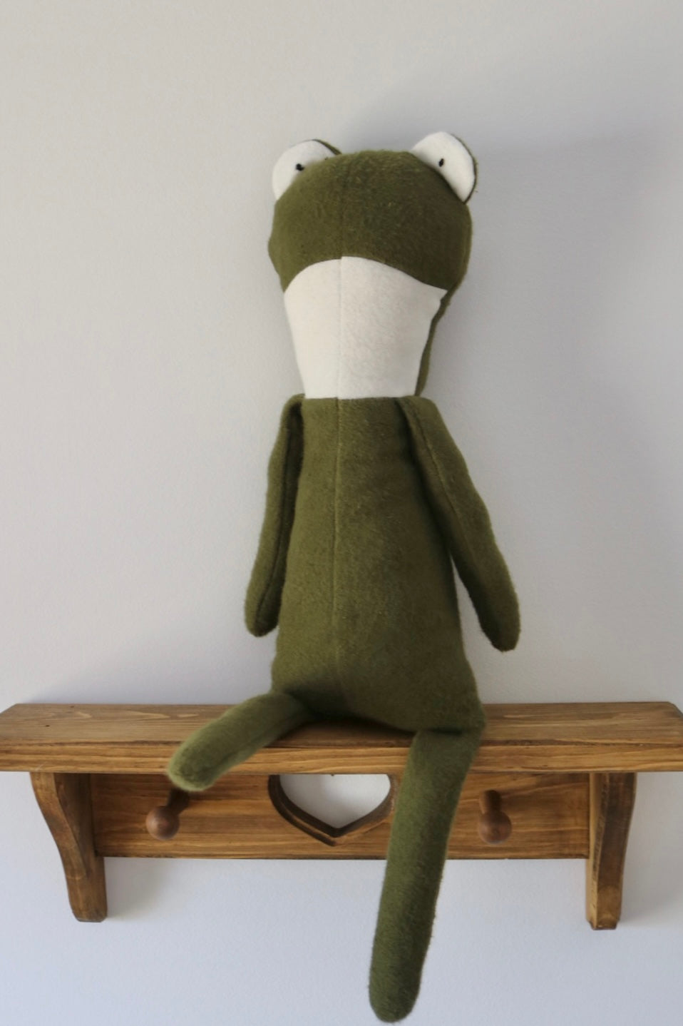 Finn the Frog (Patience + Wisdom)